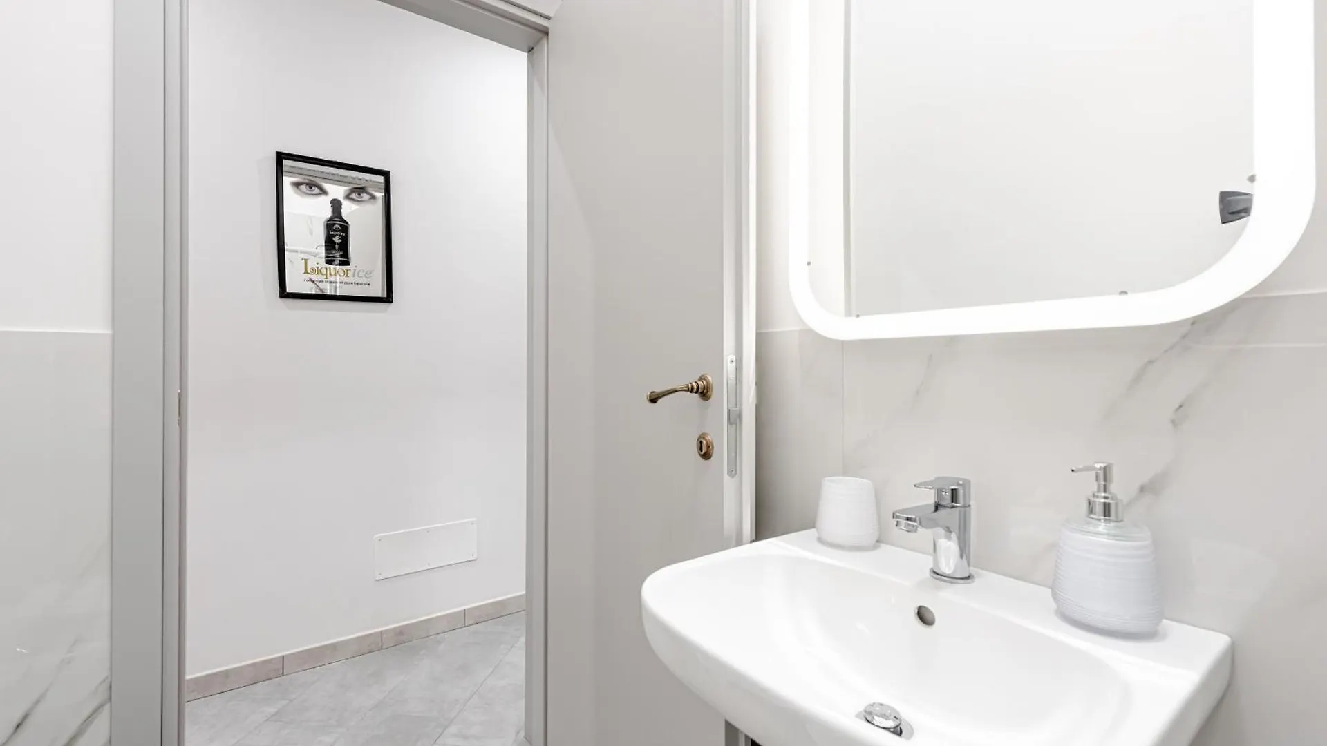 Liberta Apartment - Florence 0*,