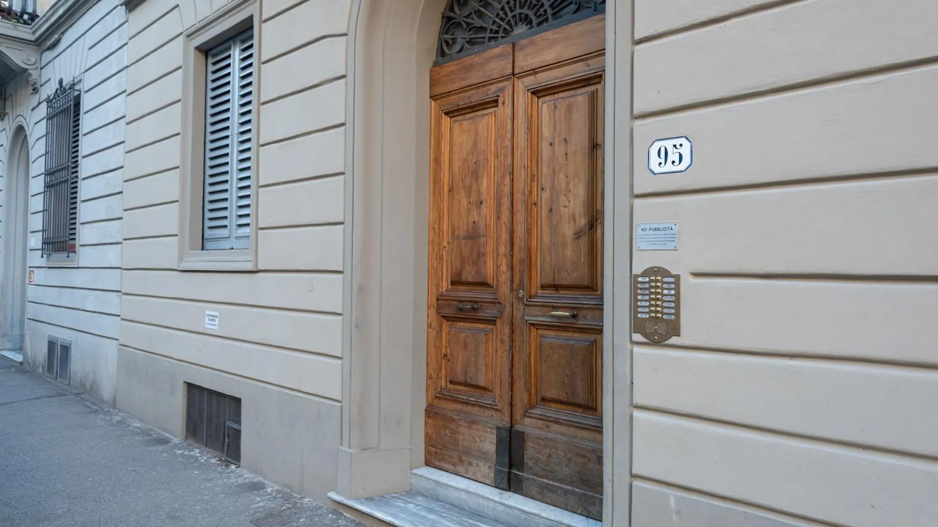 Liberta Apartment - Florencja 0*,